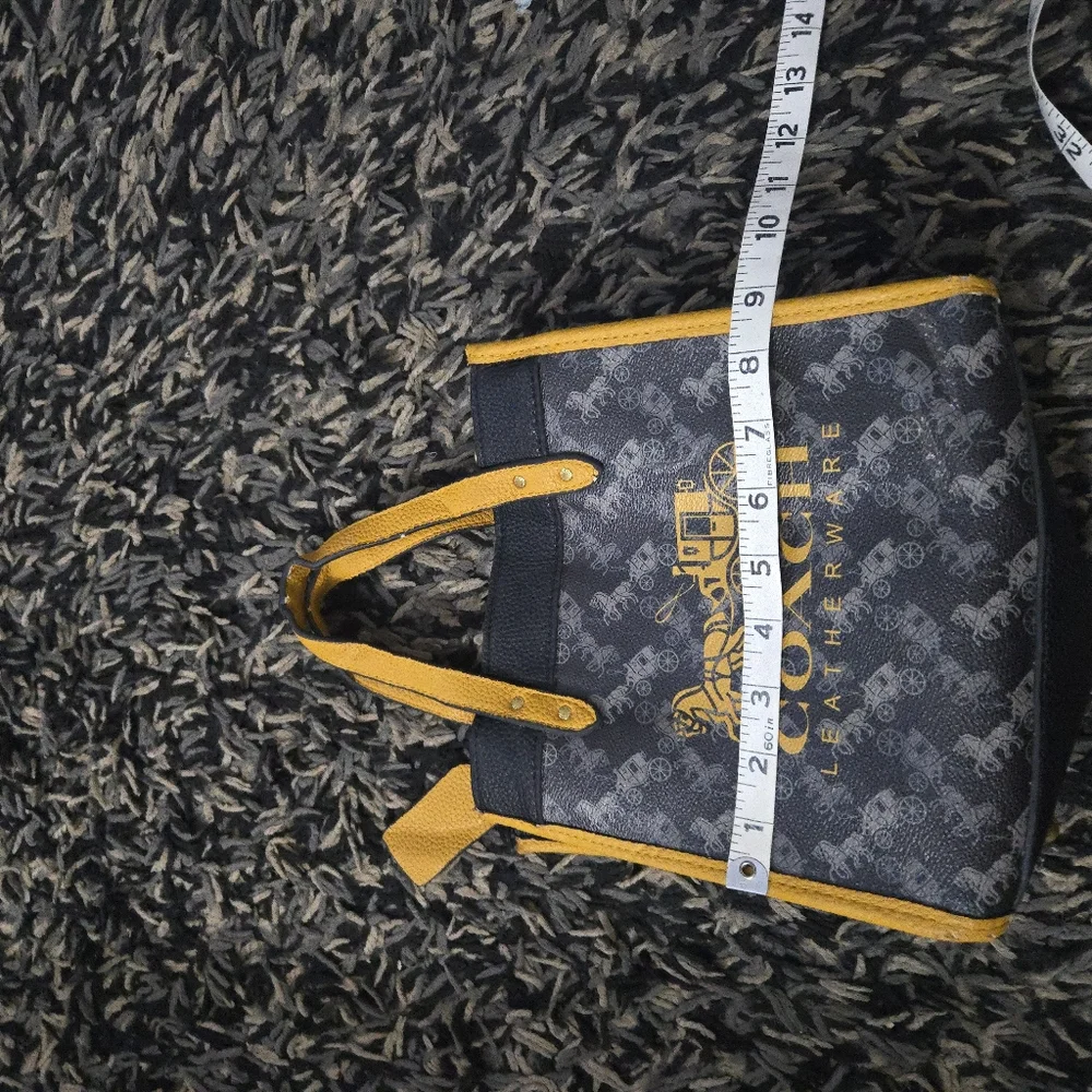 COACH Horse & Carriage Tote Bag Black/Yellow Leather Trim A1773-21586